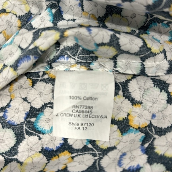 J.Crew Woman’s Cotton Fitted Button Down Shirt Size 2 - Picture 6 of 9